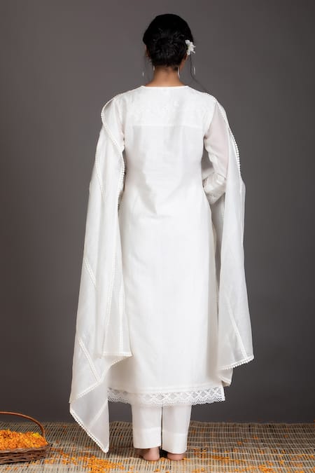 Kameez Chanderi Floral Embroidered Kurta Set 