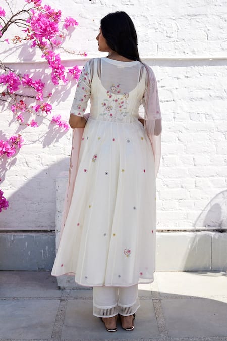 Shop Label Nimbus White Anarkali Chanderi And Organza Silk Inner Mul Pants Set at Aza Fashions Shop_Label Nimbus_White Anarkali Chanderi And Organza Silk Inner Mul Pants Set _at_Aza_Fashions