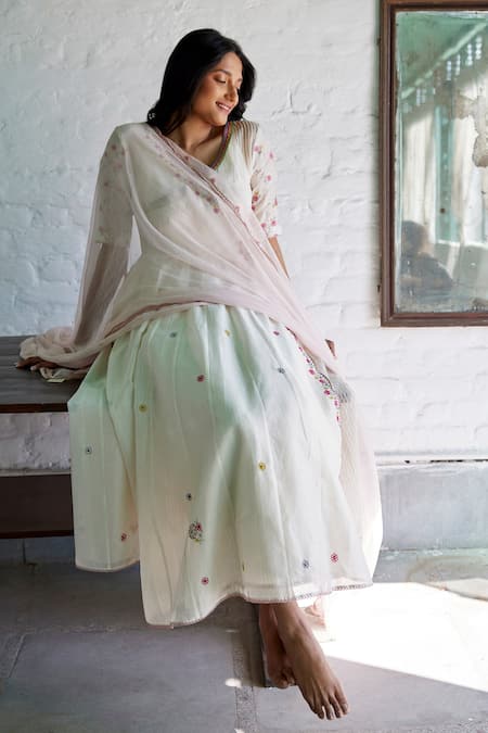 Label Nimbus White Anarkali Chanderi And Organza Silk Inner Mul Pants Set Online at Aza Fashions Label Nimbus_White Anarkali Chanderi And Organza Silk Inner Mul Pants Set _Online_at_Aza_Fashions