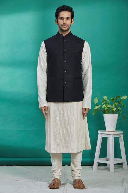 Kishore Ramani Black Slub Silk Bundi Online at Aza Fashions Kishore Ramani_Black Slub Silk Bundi _Online_at_Aza_Fashions