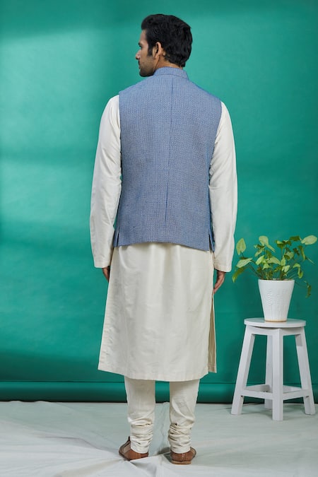 Kishore Ramani Woven Bundi 