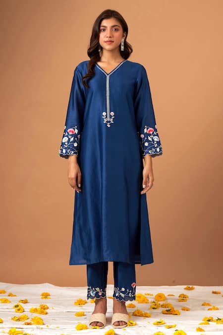 Anantaa by Roohi Chanderi Silk Embroidered Kurta 