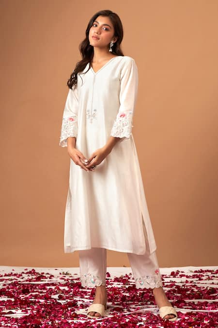 Anantaa by Roohi White Silk Chanderi Embroidered Sequins V Neck Kurta 