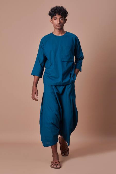 Shop_MATI_1_Blue 100% Cotton Handwoven Cross Pocket T-shirt_Online_at_Aza_Fashions