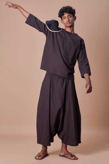 MATI_Black 100% Cotton Handwoven T-shirt_Online_at_Aza_Fashions