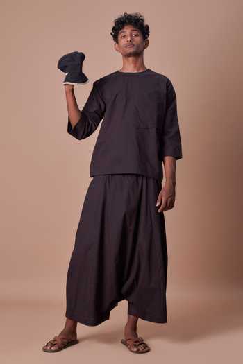 Buy_MATI_Black 100% Cotton Handwoven T-shirt_Online_at_Aza_Fashions