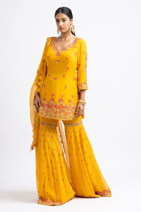 Nitika Gujral_Yellow Georgette Embroidered Zari V Neck Kurta Gharara Set _Online_at_Aza_Fashions
