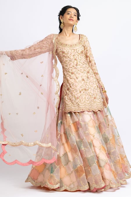Buy_Nitika Gujral_Peach Organza, Georgette Floral Scoop Neck Embroidered Kurta Lehenga Set _Online_at_Aza_Fashions