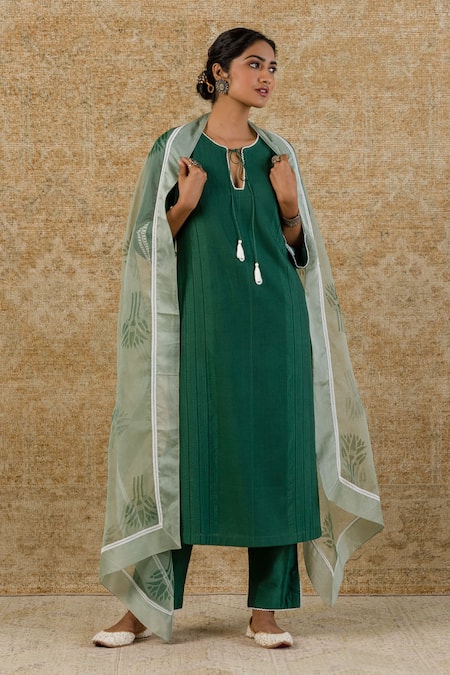 Devnaagri Pintuck Kurta Set With Printed Dupatta 