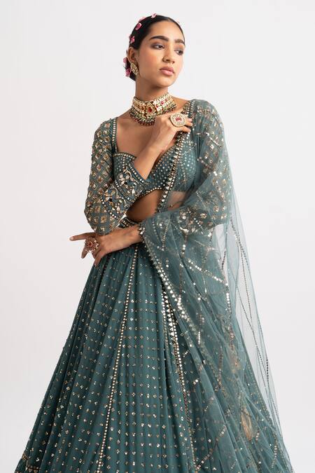 Vvani By Vani Vats Green Lehenga And Blouse Georgette Dupatta Net Lining Single Tiered Set at Aza Fashions Vvani By Vani Vats_Green Lehenga And Blouse Georgette Dupatta Net Lining Single Tiered Set _at_Aza_Fashions