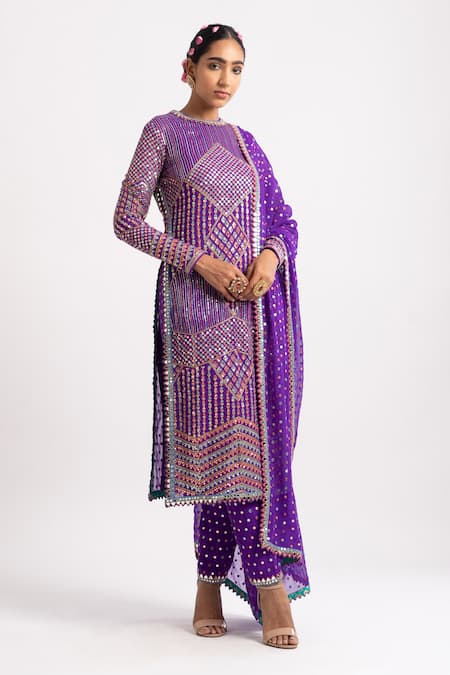 Vvani By Vani Vats Geometric Motif Embroidered Kurta Set 