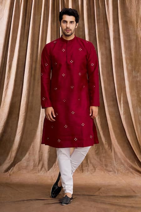 Aham-Vayam Mirrorwork Kurta Set 