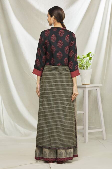 Shop Samyukta Singhania Maroon Art Silk Printed Side Slit Tunic at Aza Fashions Shop_Samyukta Singhania_Maroon Art Silk Printed Side Slit Tunic_at_Aza_Fashions