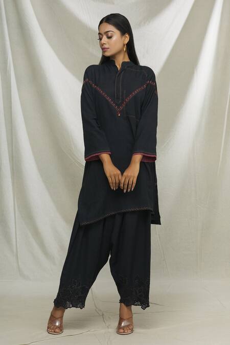 Ibai Black Matka Silk Paisley, Chinar Leaf Placement Embroidered Kurta And Salwar Set Online at Aza Fashions Ibai_Black Matka Silk Paisley, Chinar Leaf Placement Embroidered Kurta And Salwar Set _Online_at_Aza_Fashions