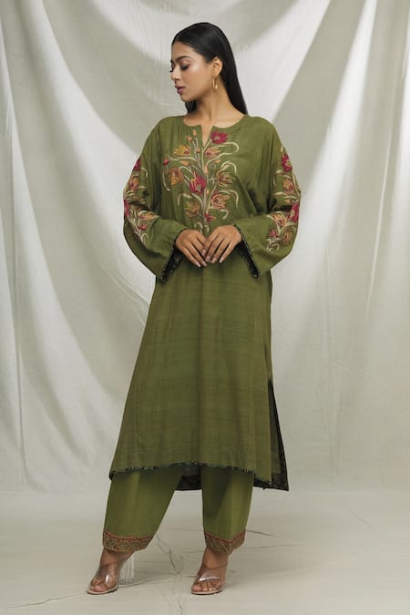 Ibai Green Matka Silk Hand Floral Embroidered Phiran Kurta And Salwar Set  