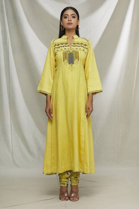 Buy_Ibai_Yellow Chanderi, Matka Silk Block Print, Geometric Embroidered Anarkali Set _Online_at_Aza_Fashions