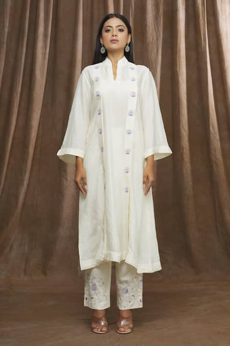 Buy_Ibai_White Matka , Mulberry Thread Placement Embroidered Kurta And Pant Set _Online_at_Aza_Fashions