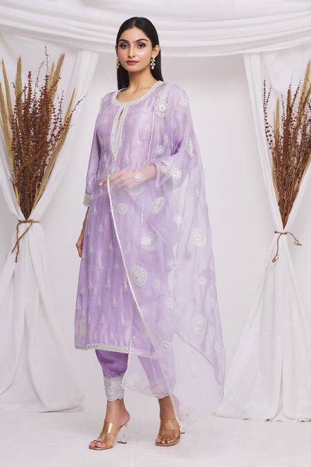 Ekta Singh_Purple Silk, Organza Floral, Gota Work Keyhole Embroidered Kurta Set _Online_at_Aza_Fashions