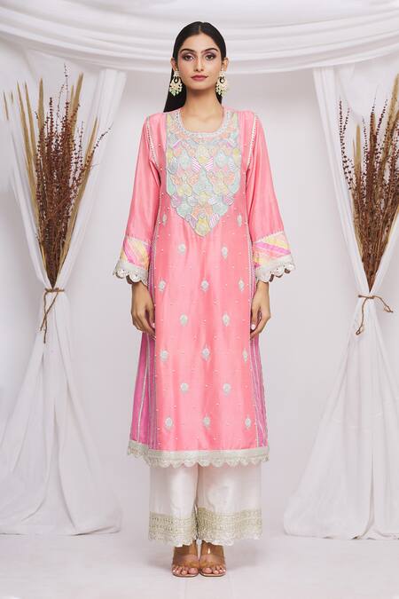 Buy_Ekta Singh_Pink Silk, Organza Floral Motifs Round Embroidered Kurta Set _Online_at_Aza_Fashions