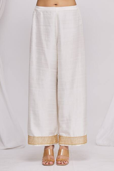 Shop_Ekta Singh_Green Silk, Organza Floral, Paisley Motifs Round Embroidered Kurta Set _Online_at_Aza_Fashions