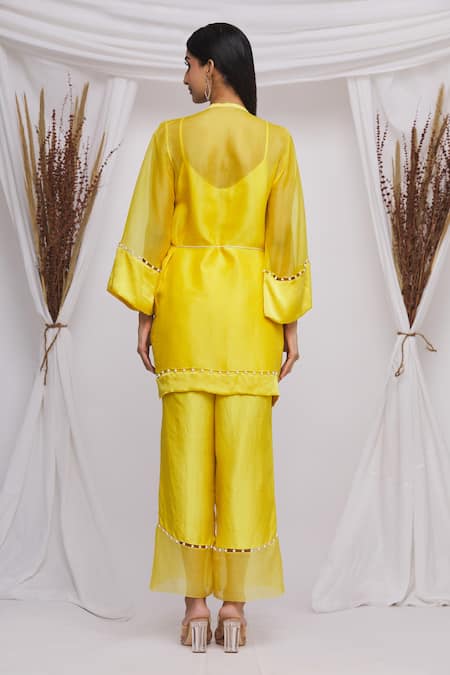 Ekta Singh Kurta Set With Embroidered Jacket 