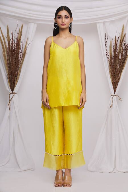 Buy_Ekta Singh_Yellow Organza Floral Motifs Jacket Open, Kurta V Neck Set With Embroidered _Online_at_Aza_Fashions