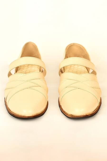 Lakhani best sale leather sandals