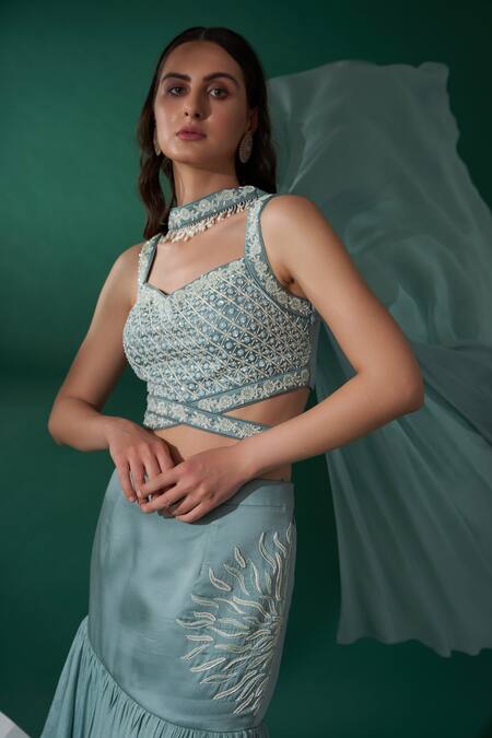 Buy_Suruchi Parakh_Green Satin Silk, Georgette Crepe Geometric Motif V Neck Layered Lehenga Set _Online_at_Aza_Fashions