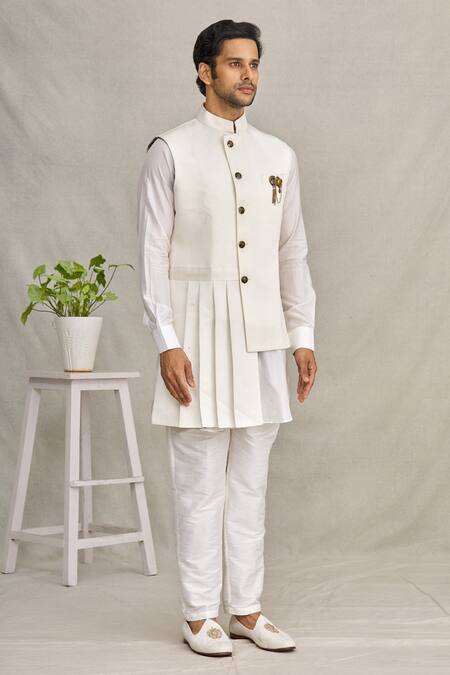 Yajy By Aditya Jain_White Silk And Italian Suiting Asymmetric Bundi & Kurta Set _Online_at_Aza_Fashions