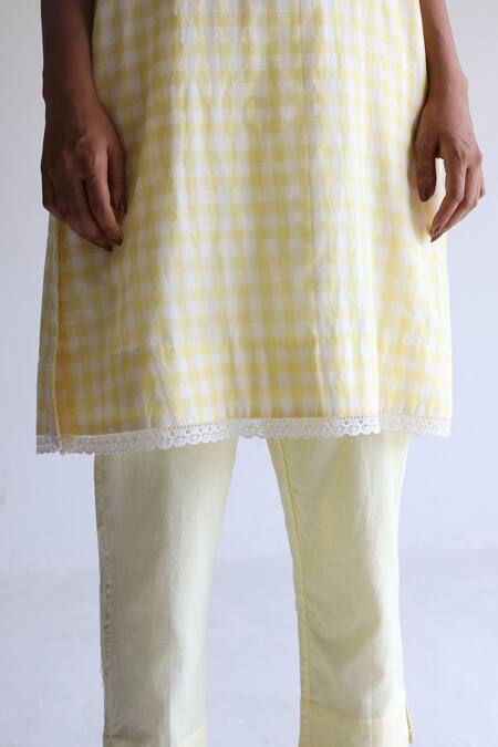 Buy_Shorshe Clothing_Yellow Jamdani Cotton Gamcha Checkered Kurta And Pant Set_Online_at_Aza_Fashions