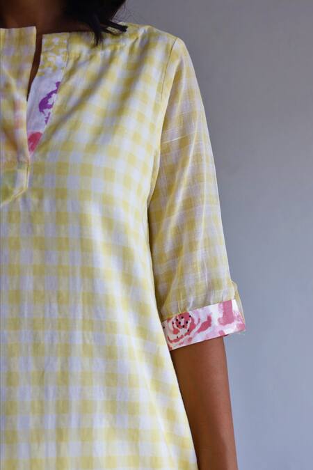 Shop_Shorshe Clothing_Yellow Jamdani Cotton Gamcha Checkered Kurta And Pant Set_Online_at_Aza_Fashions