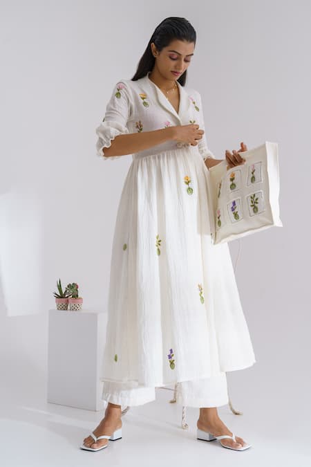 The Right Cut_White Handloom Cotton Floral Motifs Lapel Collar Anarkali And Pant Set _Online_at_Aza_Fashions