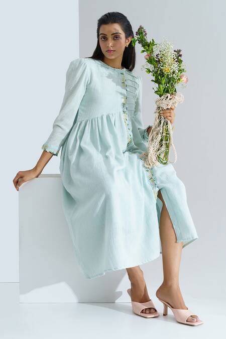 Buy The Right Cut Blue Cotton Mul Floral Motifs Round Aqua Marine Handloom Dress Online at Aza Fashions Buy_The Right Cut_Blue Cotton Mul Floral Motifs Round Aqua Marine Handloom Dress _Online_at_Aza_Fashions