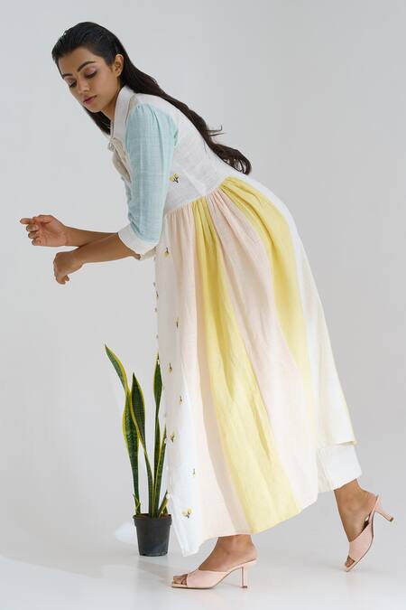 Shop_The Right Cut_Blue Handloom Cotton Floral Motifs Collared Neck Kurta And Pant Set_Online_at_Aza_Fashions