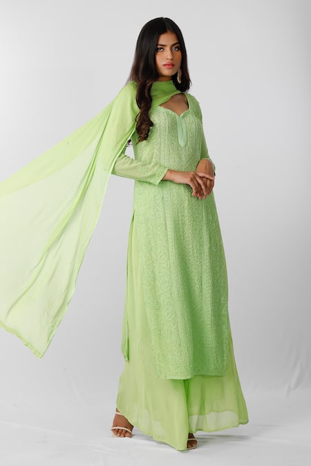 LABEL AISHWARYRIKA Green Georgette Chikankari V Neck Kurta Online at Aza Fashions LABEL AISHWARYRIKA_Green Georgette Chikankari V Neck Kurta _Online_at_Aza_Fashions
