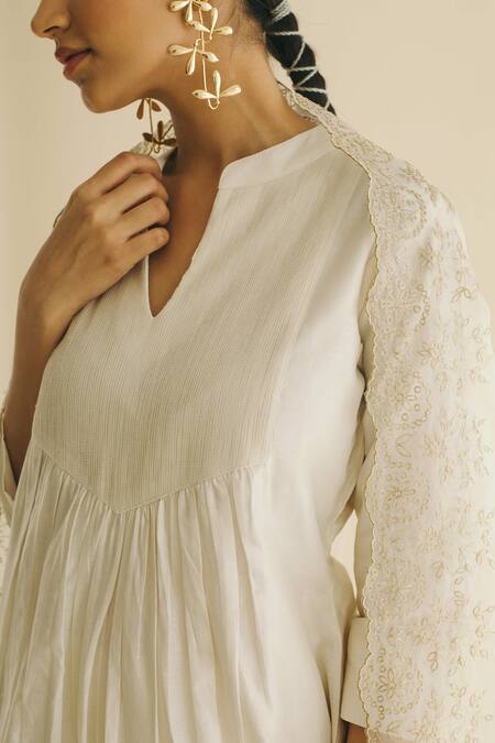 Buy_Sureena Chowdhri_White Silk Chanderi Embroidered Pintucks V Neck Kurta Set_Online_at_Aza_Fashions