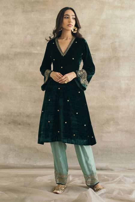 Shop_Sureena Chowdhri_Green Silk Velvet Embroidery Thread V Neck Kurta Pant Set _at_Aza_Fashions
