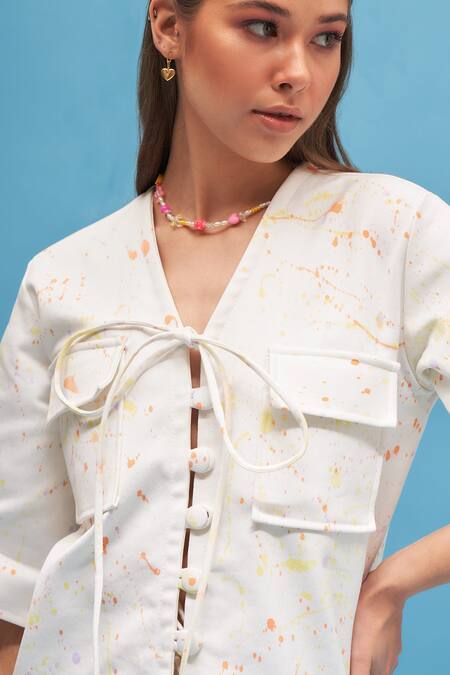 Buy_Therealb_White 100% Cotton Brush Strokes V Neck Mona Lisa Hand Painted Shorts Set_Online_at_Aza_Fashions