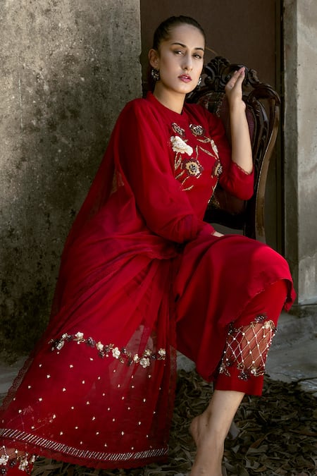 RADHA SHARMA Floral Embroidered Kurta Pant Set 