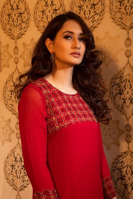 Radha Sharma_Red Georgette Embroidered Glass Beads Round Sequin Kurta Palazzo Set  _Online_at_Aza_Fashions