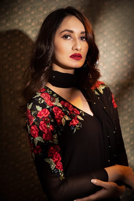 Radha Sharma Black Georgette Embroidered Glass Beads V Neck Kurta Palazzo Set Online at Aza Fashions Radha Sharma_Black Georgette Embroidered Glass Beads V Neck Kurta Palazzo Set _Online_at_Aza_Fashions