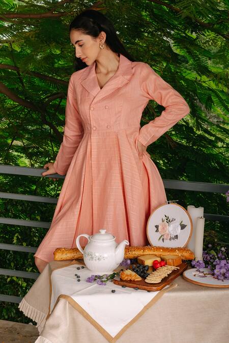 Buy_Kranberra_Peach Linen Plain Silver Lining Lapel Collar Dress _Online_at_Aza_Fashions