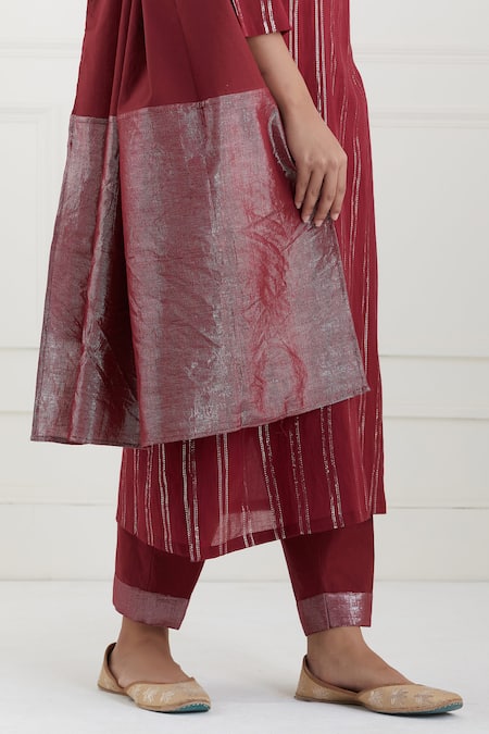 Tashee Red Cotton Stripes Notched Lurex Kurta Pant Set at Aza Fashions Tashee_Red Cotton Stripes Notched Lurex Kurta Pant Set _at_Aza_Fashions