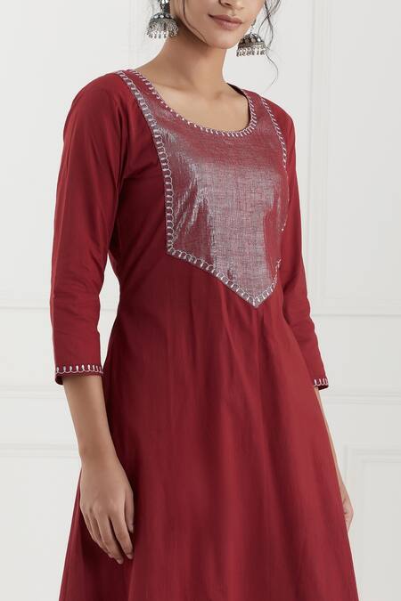 Shop Tashee Red Cotton Stripes Round Neck Kurta Pant Set Online at Aza Fashions Shop_Tashee_Red Cotton Stripes Round Neck Kurta Pant Set _Online_at_Aza_Fashions