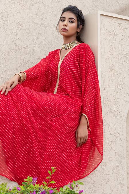 Inara Jaipur Red Georgette Embroidered Leheriya Print V Neck Kaftan Online at Aza Fashions Inara Jaipur_Red Georgette Embroidered Leheriya Print V Neck Kaftan_Online_at_Aza_Fashions