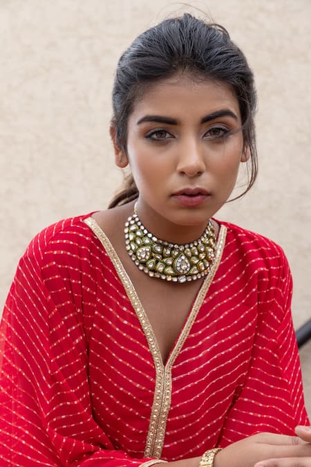 Inara Jaipur Red Georgette Embroidered Leheriya Print V Neck Kaftan at Aza Fashions Inara Jaipur_Red Georgette Embroidered Leheriya Print V Neck Kaftan_at_Aza_Fashions