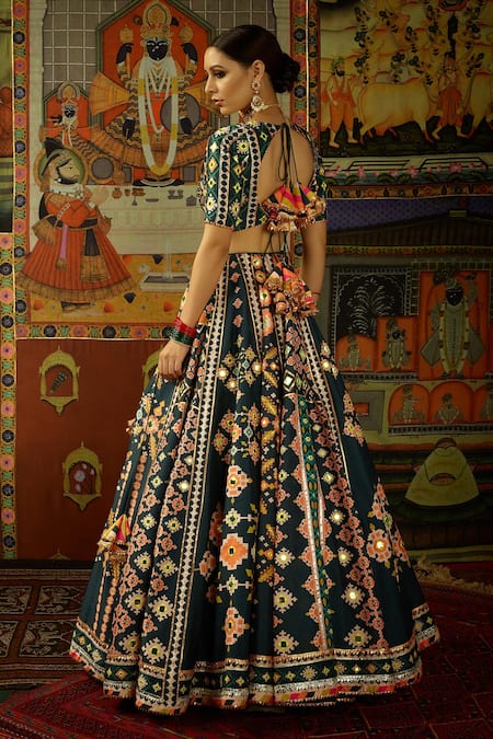 *DESIGNER PARTY WEAR SPECIAL PATOLA LEHENGA CHOLI* at Rs.779/Piece in surat  offer by Golaviya House