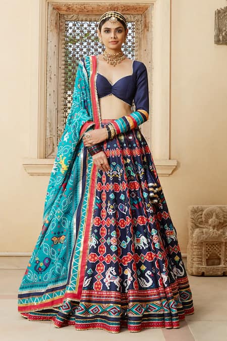 Mayyur Girotra Couture Yashmi Silk Lehenga Set 