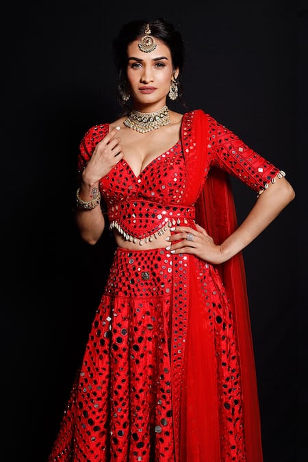 Buy_Archana Kochhar_Red Lehenga And Blouse Raw Silk Dupatta Net Shimmering Rouge Bridal Set _Online_at_Aza_Fashions