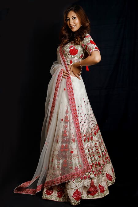 Archana Kochhar_White Lehenga And Blouse Raw Silk Dupatta Net Floral Embroidered Bridal Set _Online_at_Aza_Fashions
